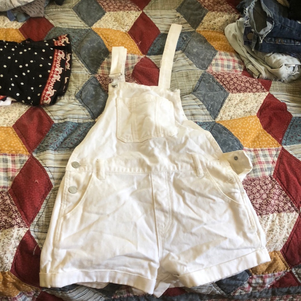 super cute short overalls